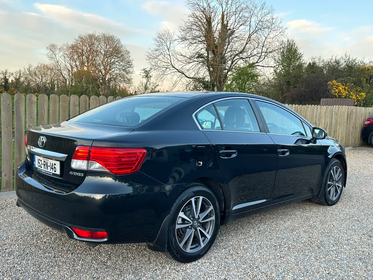 2015 Toyota Avensis 2.0 D4D Luna - Image 4