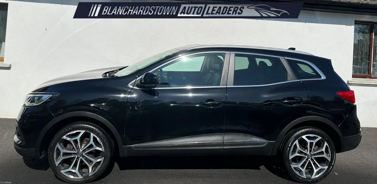 RENAULT KADJAR 1.3 TCE 140 BHP NAV GPF ICONIC - Image 2