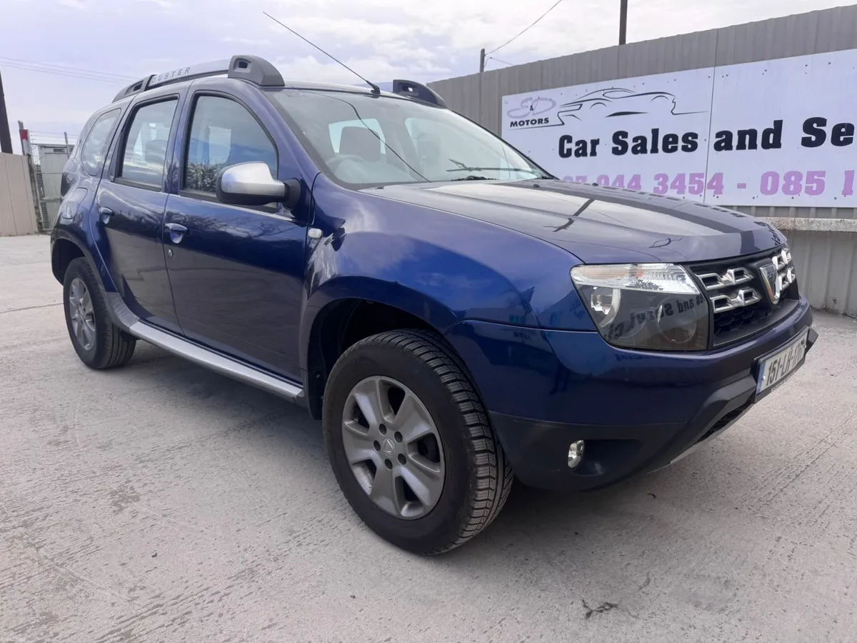 151 Dacia Duster 1.5D Signature 4WD Low Miles - Image 1