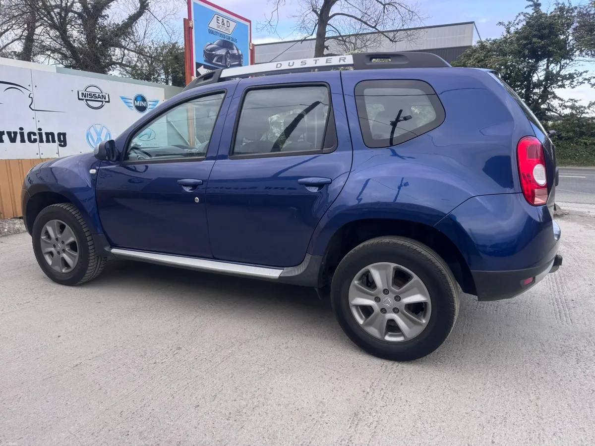 151 Dacia Duster 1.5D Signature 4WD Low Miles - Image 4