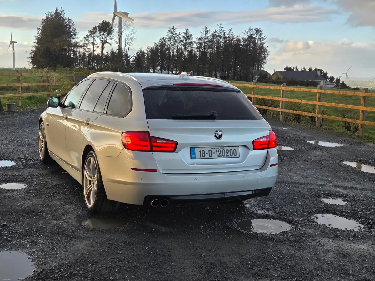 2010 BMW F11 520D Automatic - Image 3