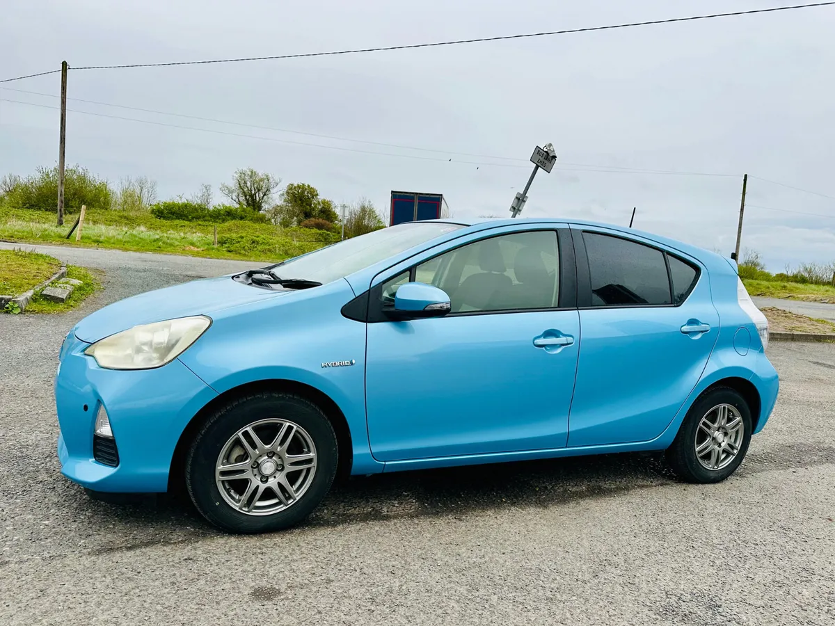 TOYOYA AQUA 2012 1.5L PETROL HYBRID - Image 4