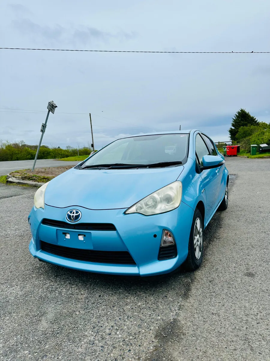TOYOYA AQUA 2012 1.5L PETROL HYBRID - Image 2