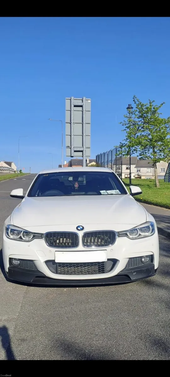 Bmw 330e - Image 1