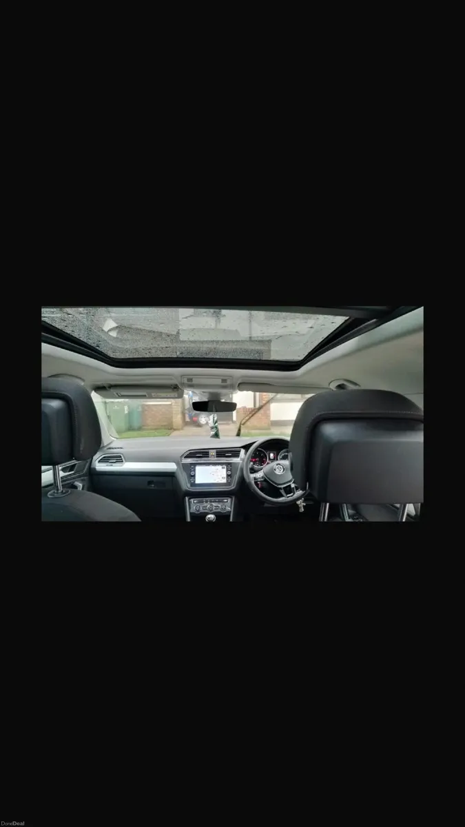 Volkswagen Tiguan 2019 - Image 2