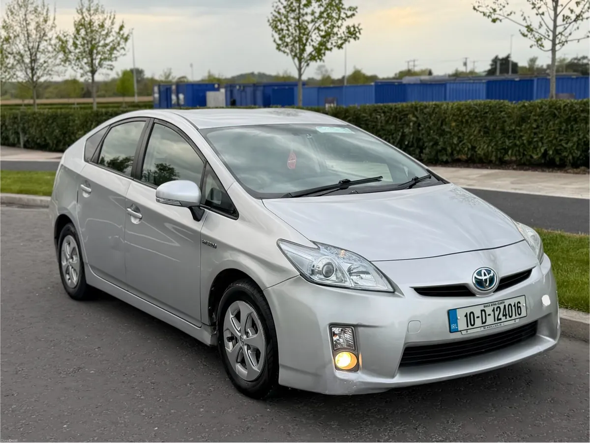 Toyota Prius automatic hybrid with nct 3/27 taxed - Image 3