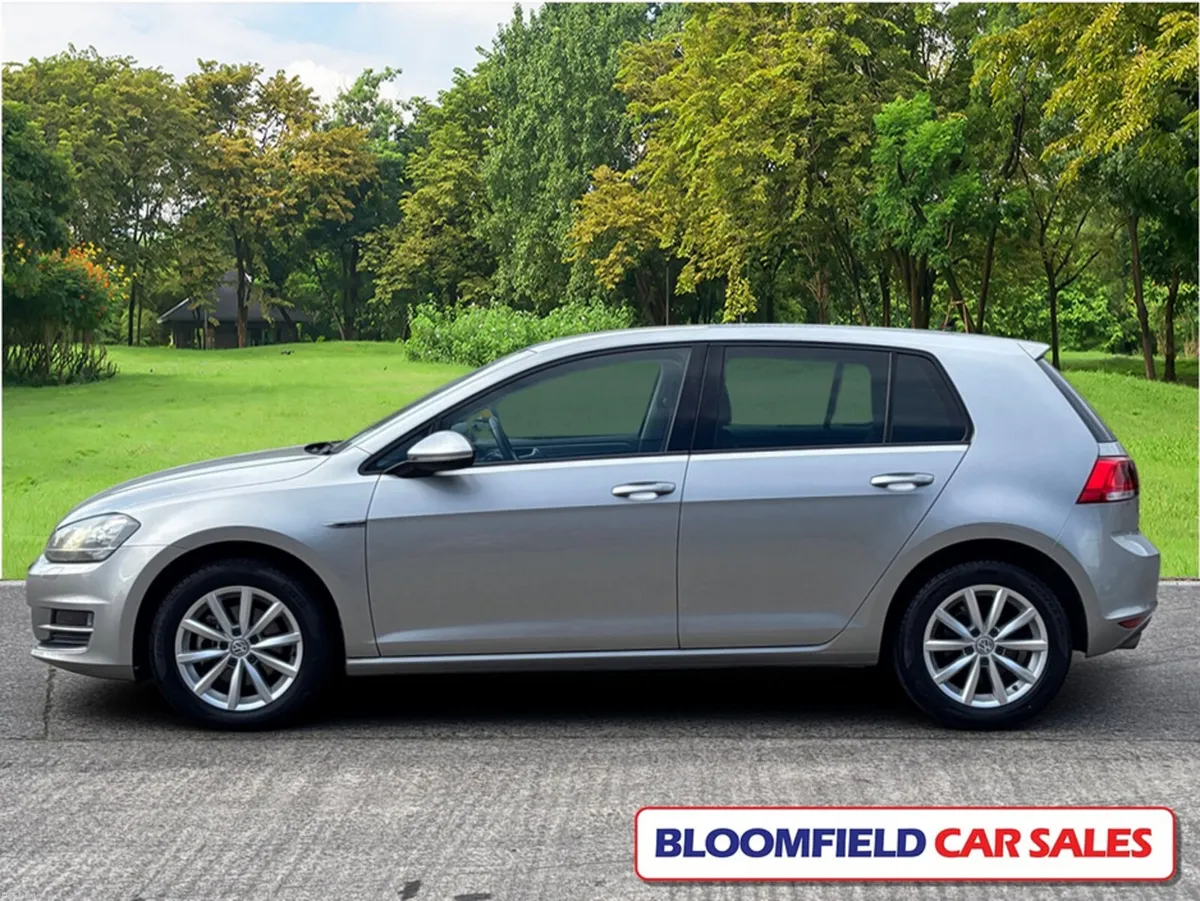 Volkswagen Golf 1.2 LOUNGE EDITION , AUTO // PRIST - Image 4