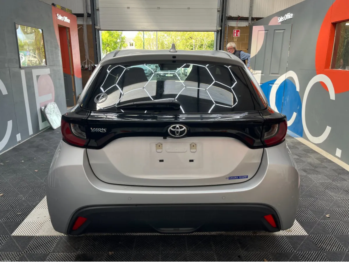 Toyota Yaris 2021 TOYOTA YARIS X 1.0 AUTOMATIC / R - Image 3