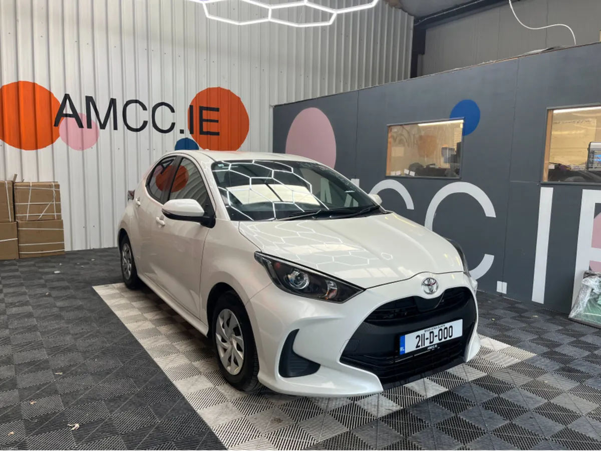 Toyota Yaris 2021 TOYOTA YARIS X 1.0 AUTOMATIC / R - Image 1