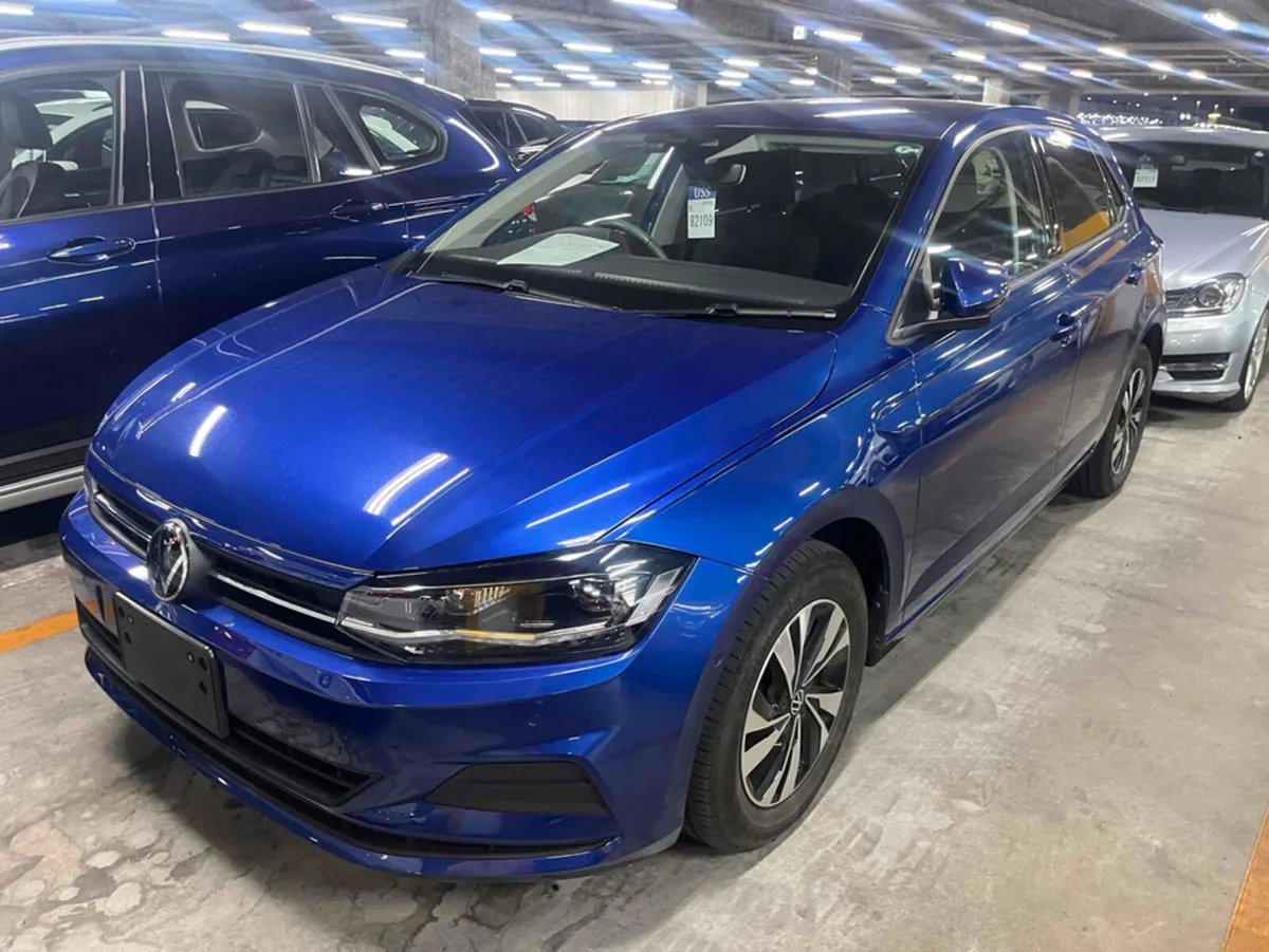 Volkswagen Polo COMFORTLINE AUTOMATIC 1.0 PETROL /