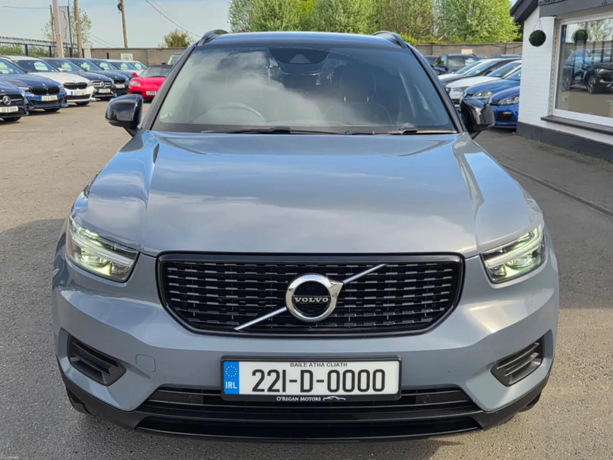 Volvo XC40 R-DESIGN 1.5 T4 RECHARGE - Image 6