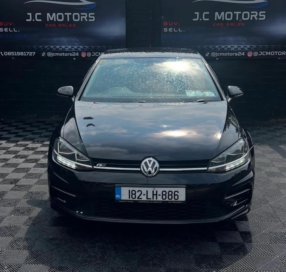 Golf R line - Image 1