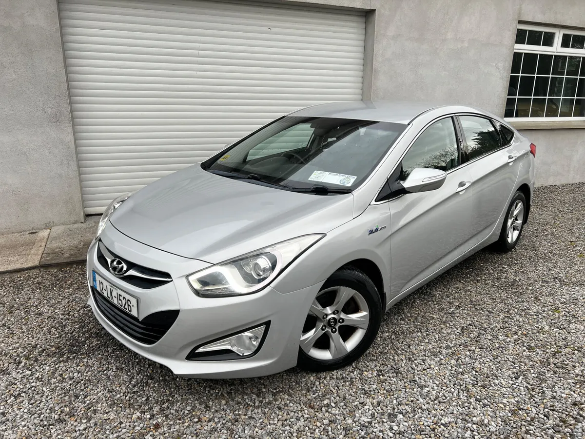 2012 Hyundai i40 1.7L CRDi Executive - Image 2