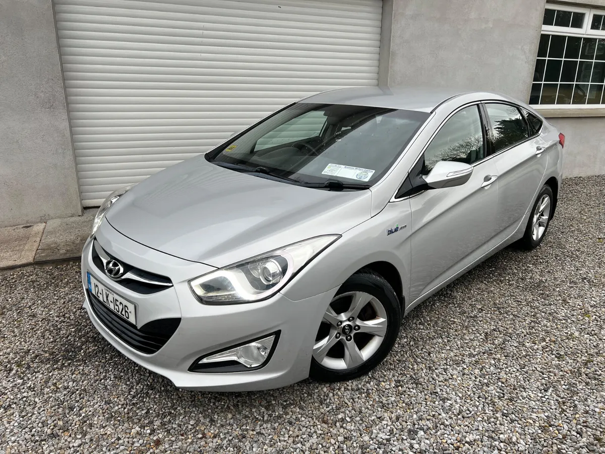 2012 Hyundai i40 1.7L CRDi Executive - Image 1