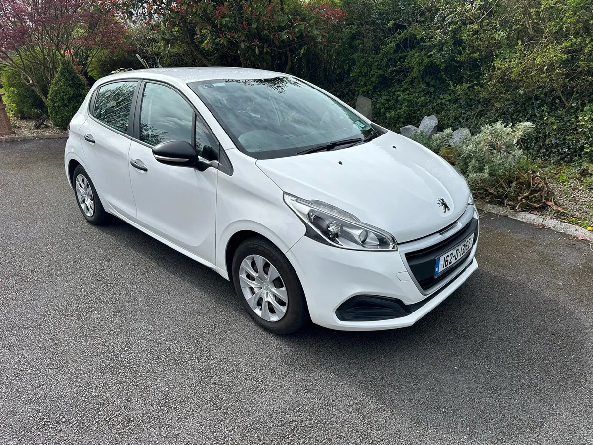 Peugeot 208 Access 1.0 4DR - Image 1