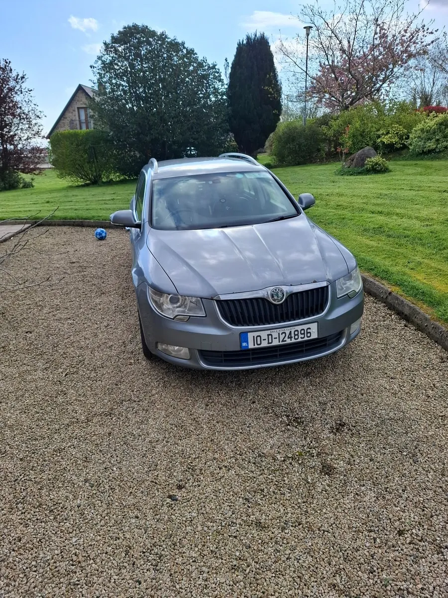 Skoda Superb 2010 - Image 1