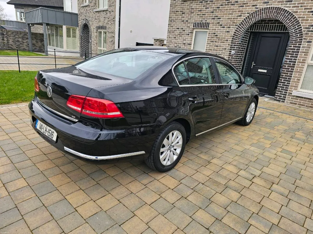 141 Vw Passat 1.6 Diesel , New Nct 03/2027 low km - Image 4