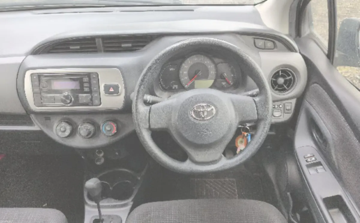 2015 Toyota Vitz/Yaris F M, 1.0 Petrol, Automatic - Image 3