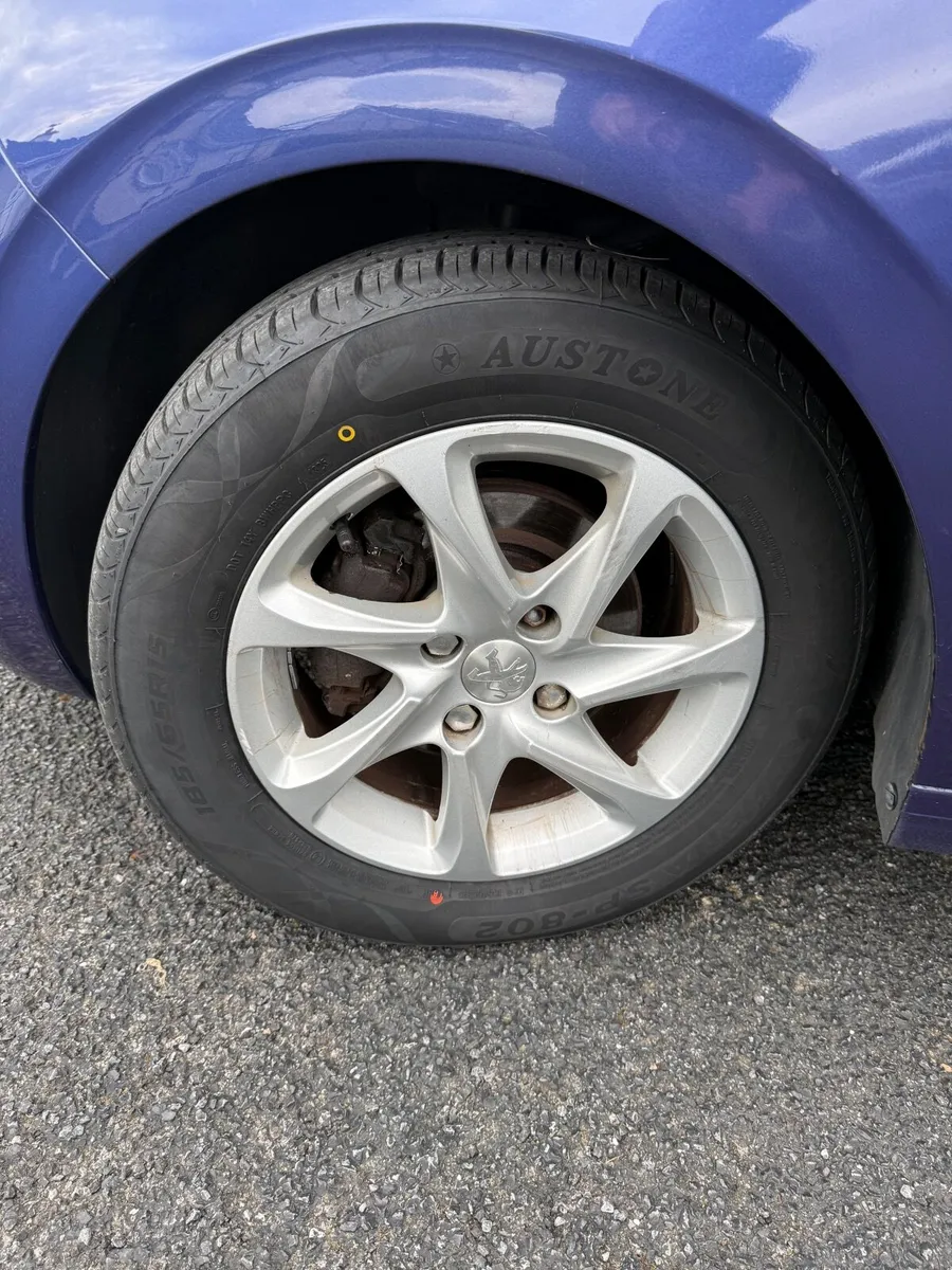 Peugeot 208 2017 - Image 6