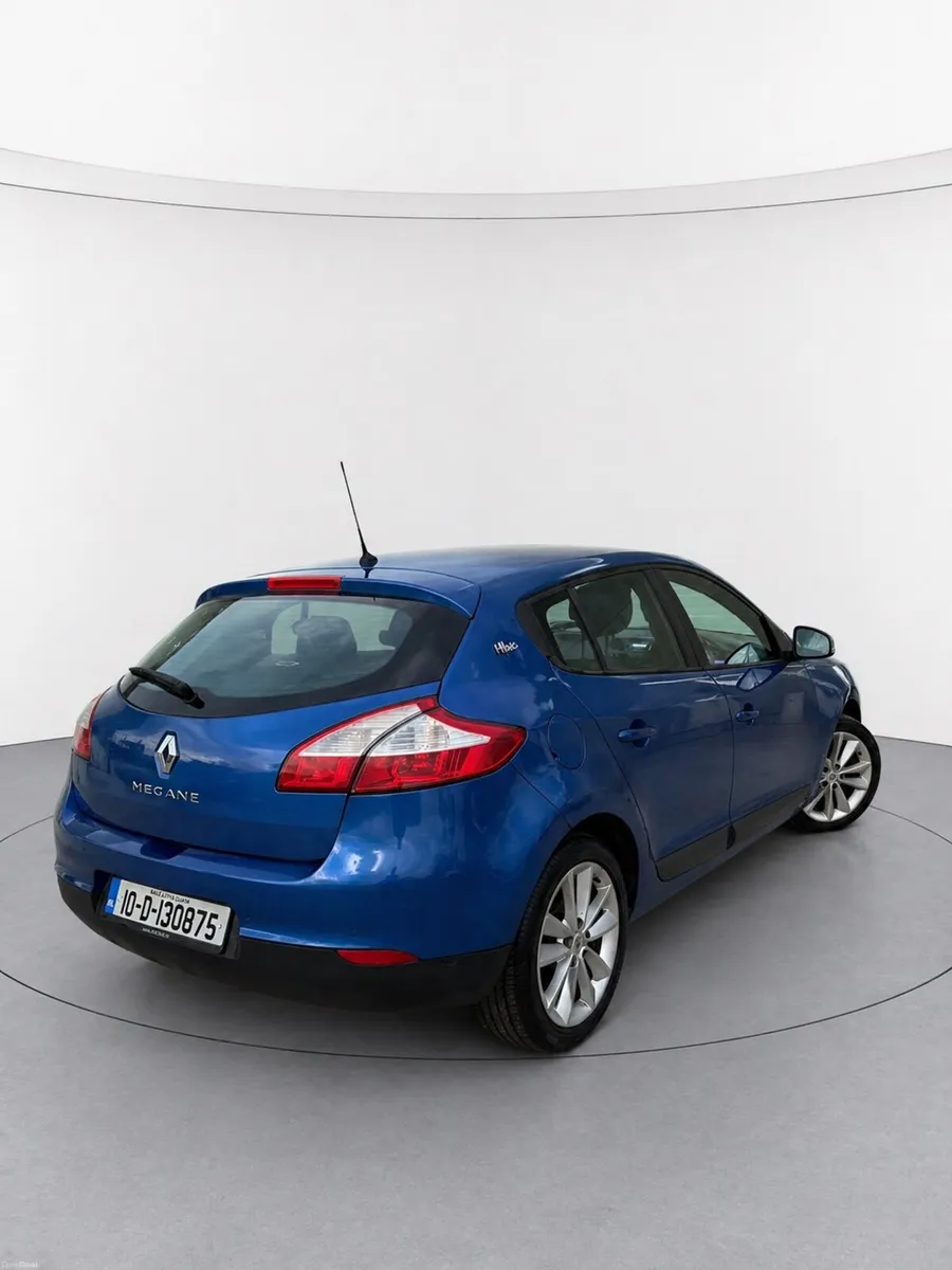 Renault Megane 2010 - Image 2
