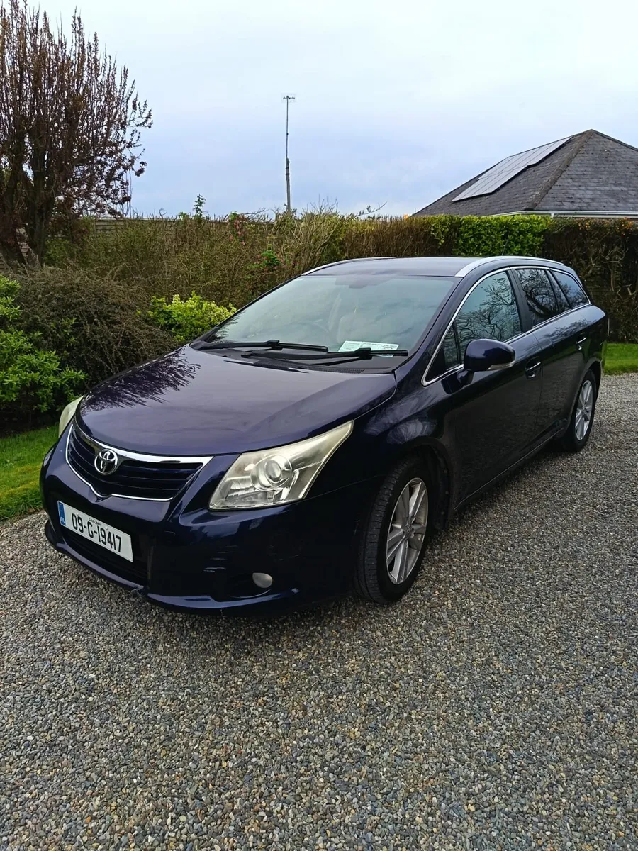 Toyota Avensis Estate - Image 1