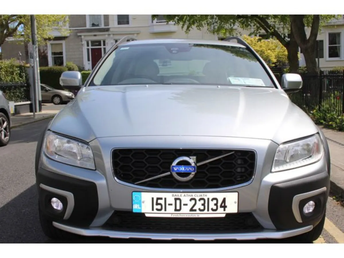 Volvo XC70 D5 AWD SE GT 5DR Auto, FSH, ONLY 85k mi - Image 4