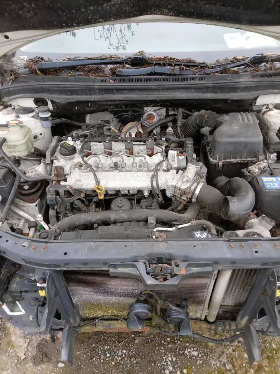 Hyundai i30 2011 breaking