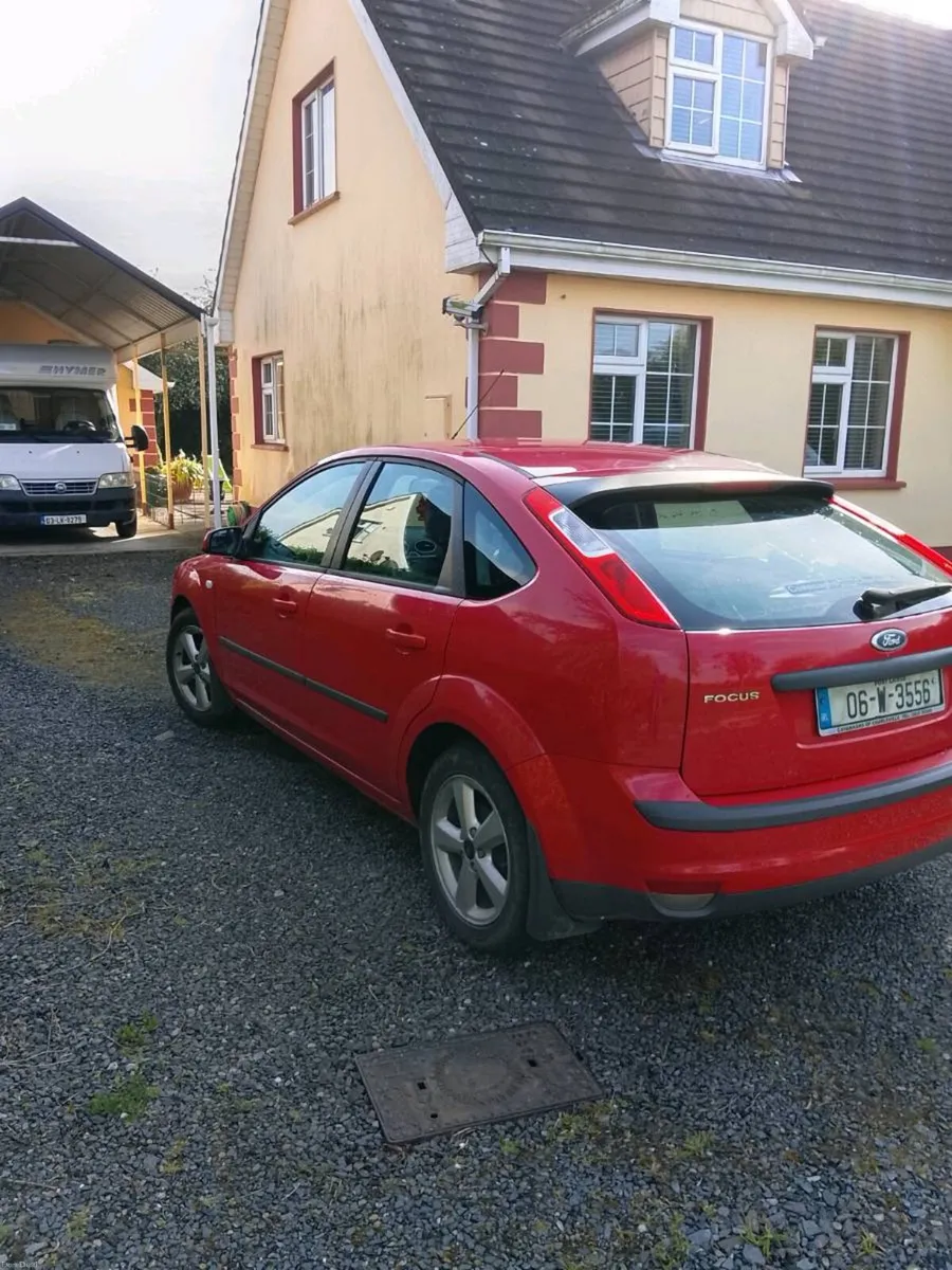 Ford focus car - Image 3
