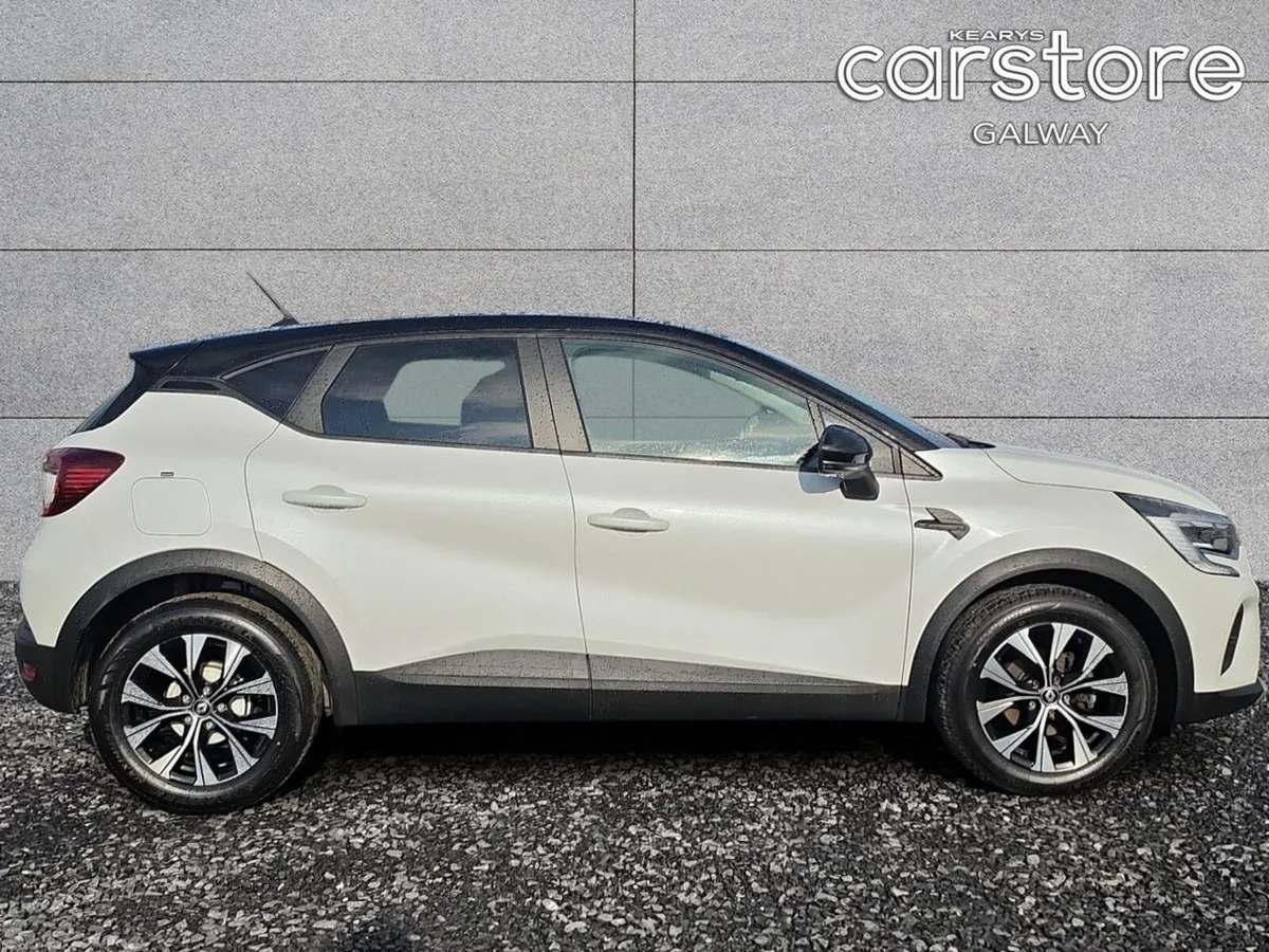 Renault Captur TCe 140 Auto Evolution - Image 2
