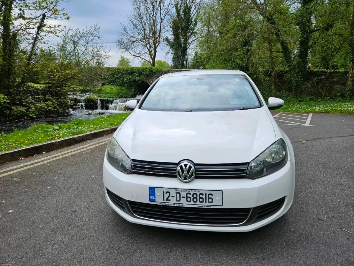 Mint VW Golf *Automatic* - Image 1