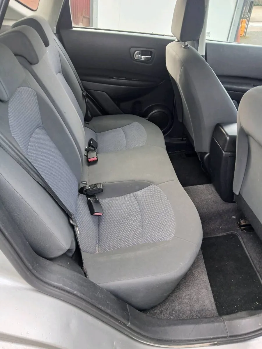 Car - Image 3