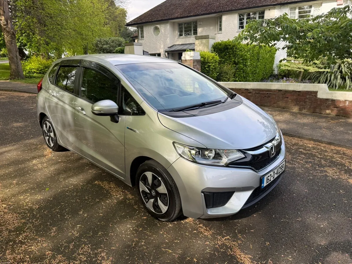 2016 Honda Fit Auto  Only 34500 KMS !!!! - Image 1