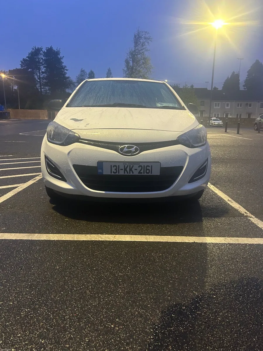 Hyundai i20 2013 - Image 2