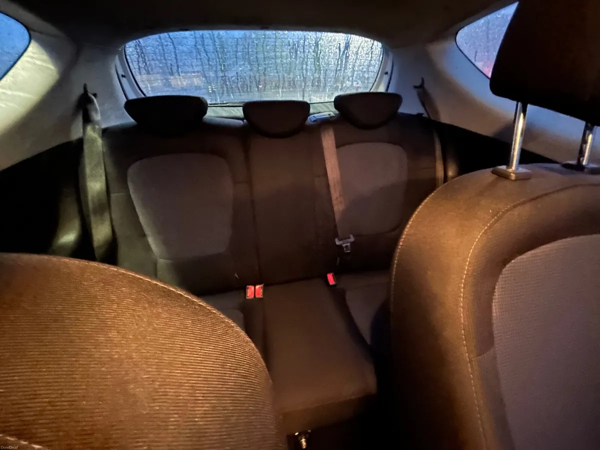 Hyundai i20 2013 - Image 3