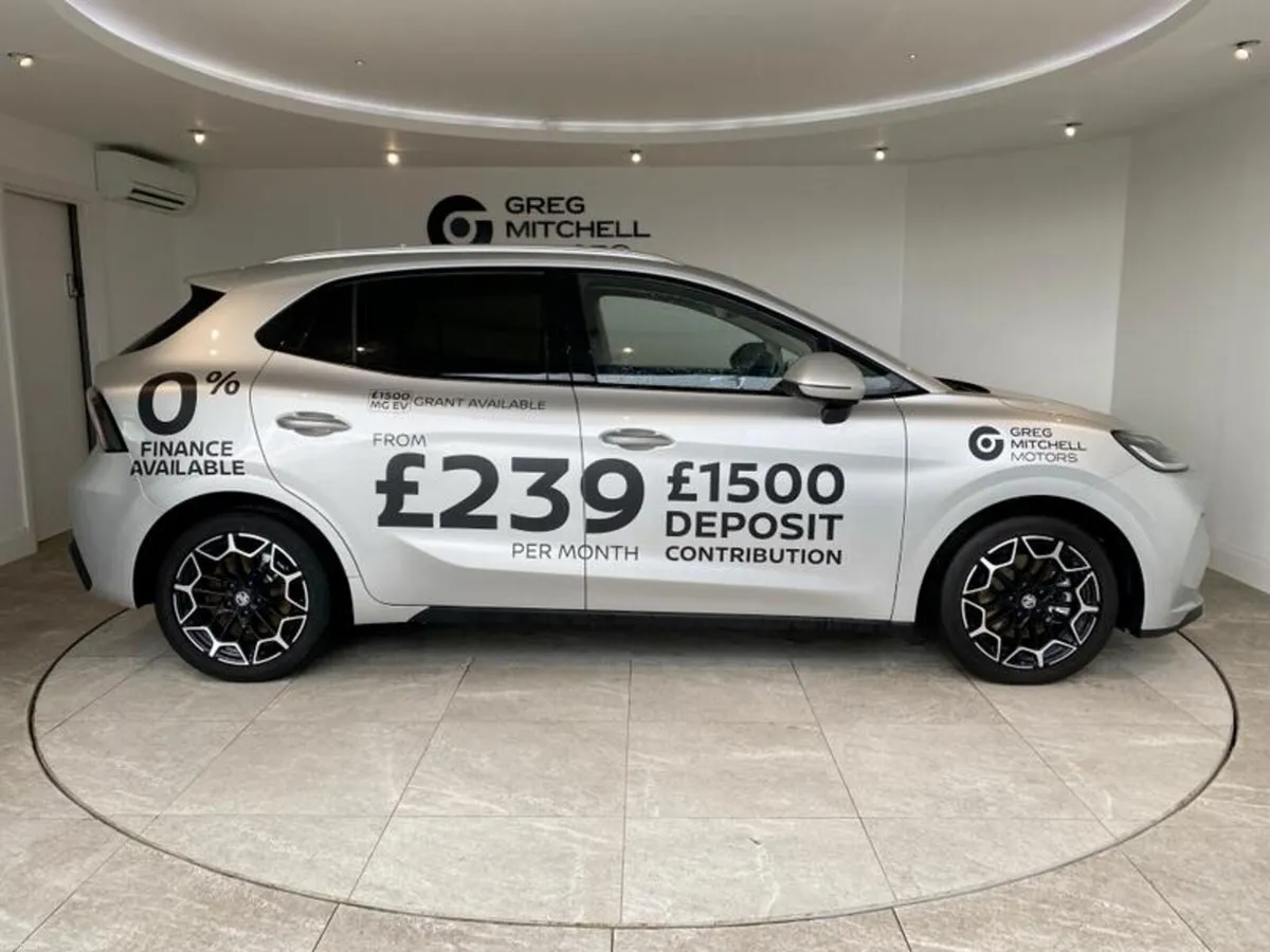 MG MG4 118kW Premium Long Range 54kWh 5dr Auto - Image 4