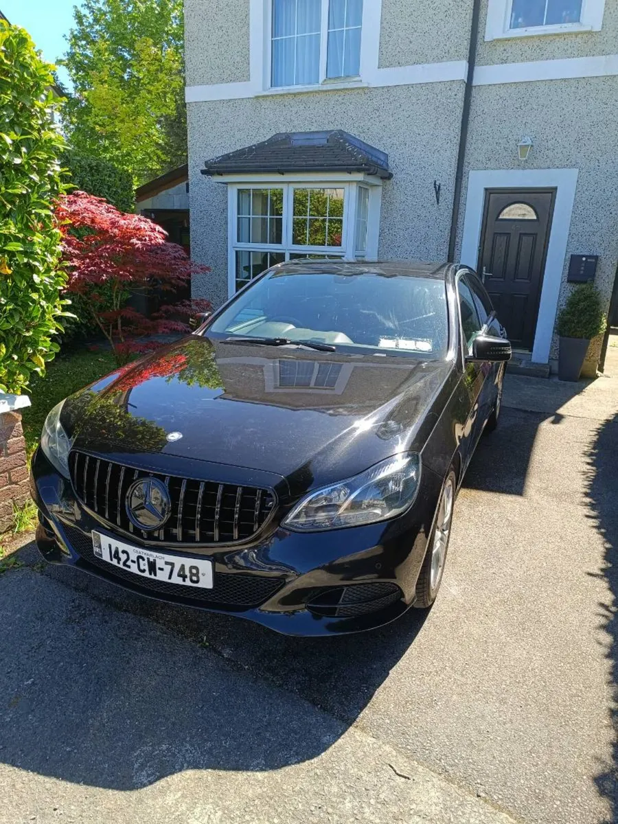 Mercedes E220d - Image 1