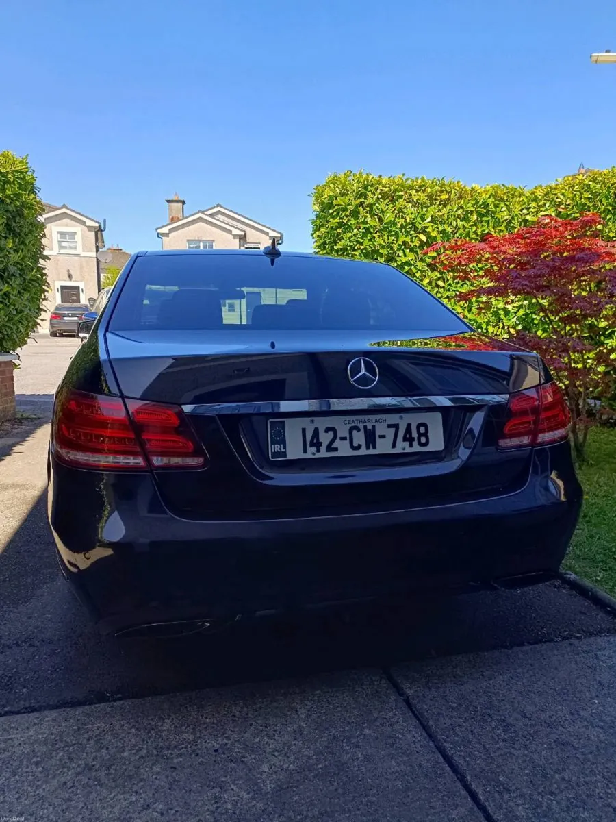 Mercedes E220d - Image 2