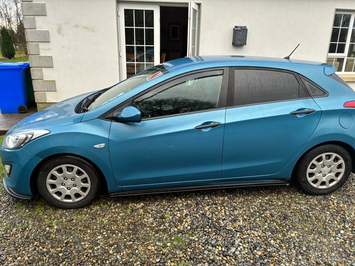 Hyundai i30 1.6 CRDI 2012 - Image 3