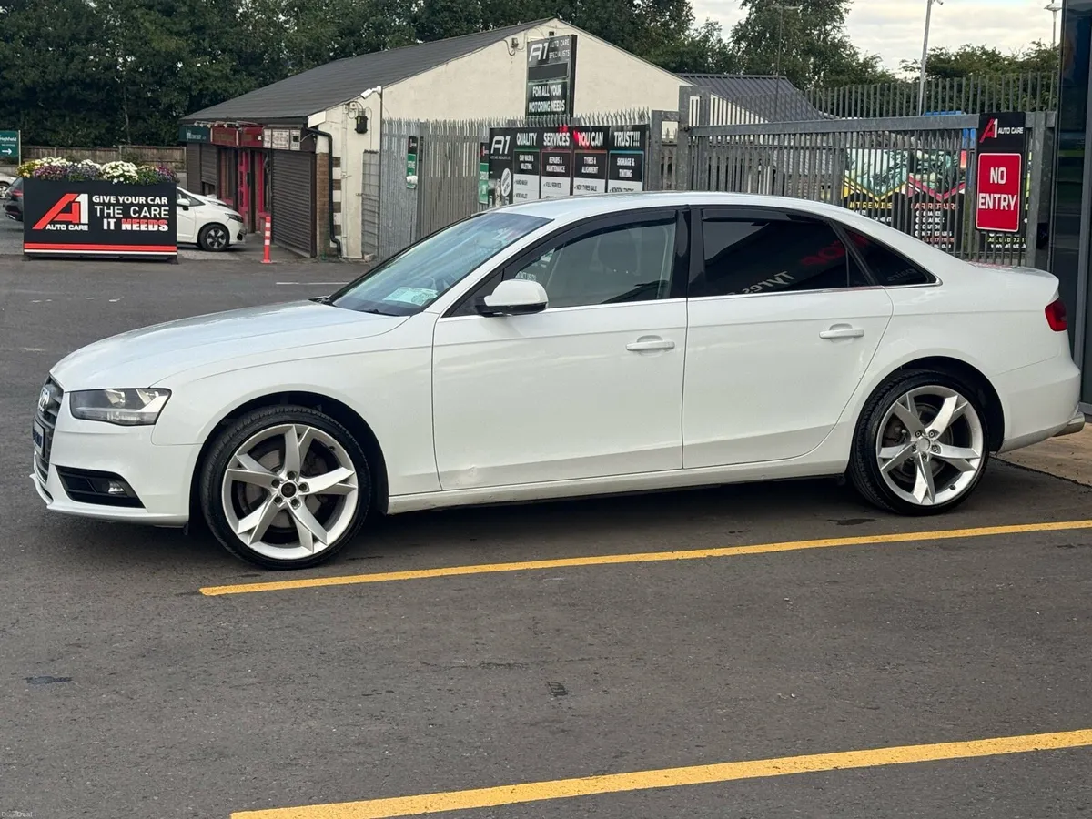 Audi A4 white 2012 - Image 2