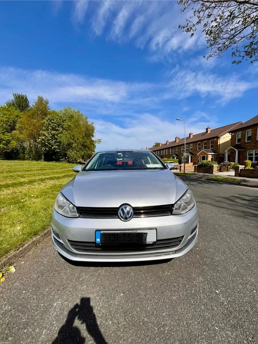 2013 Volkswagen Golf - Image 2