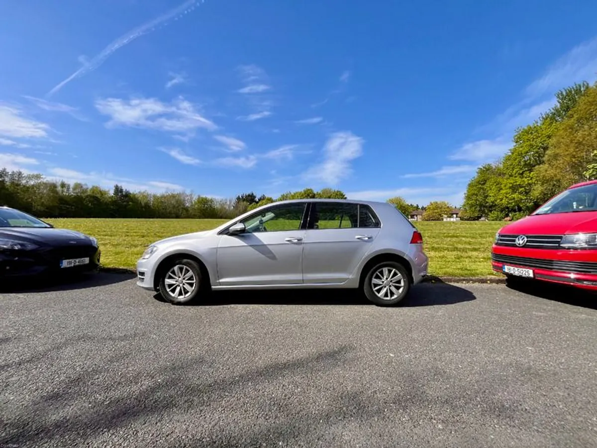 2013 Volkswagen Golf - Image 4