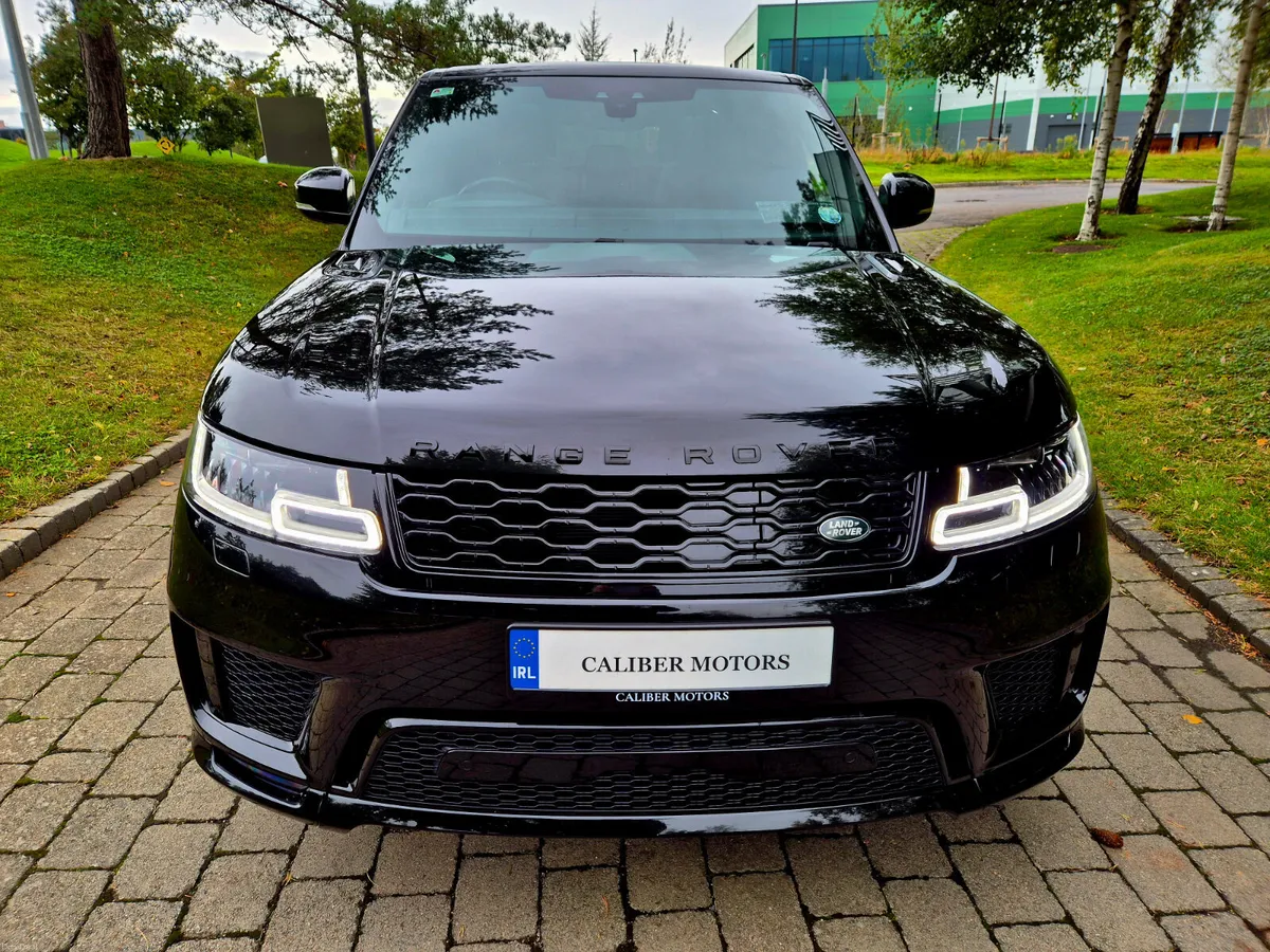 Range Rover Sport Black Badge HSE P400e - Image 4
