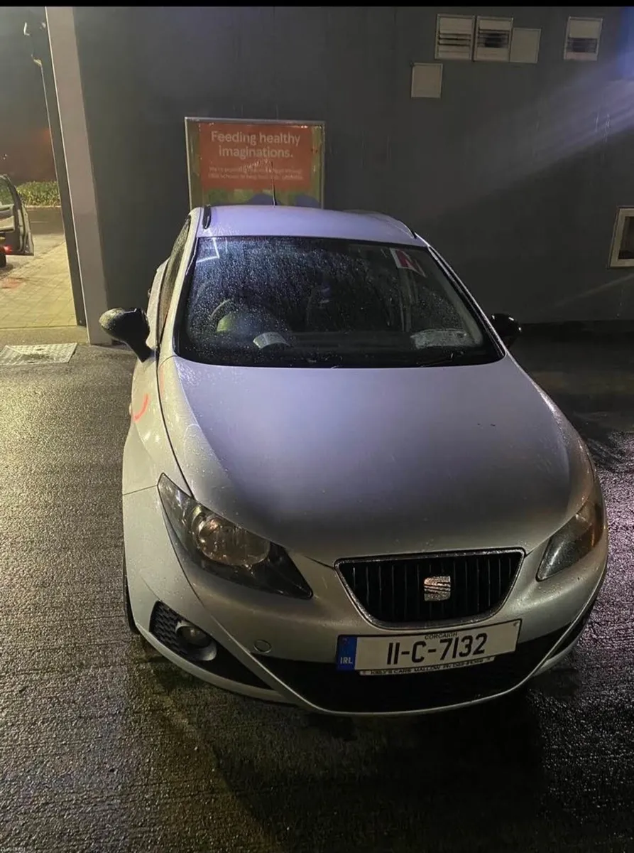 SEAT Ibiza 2011 - Image 2