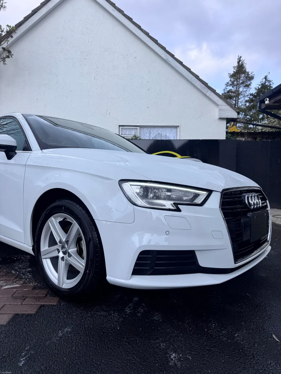 Audi A3 auto 1.4tsi 2018 - Image 3