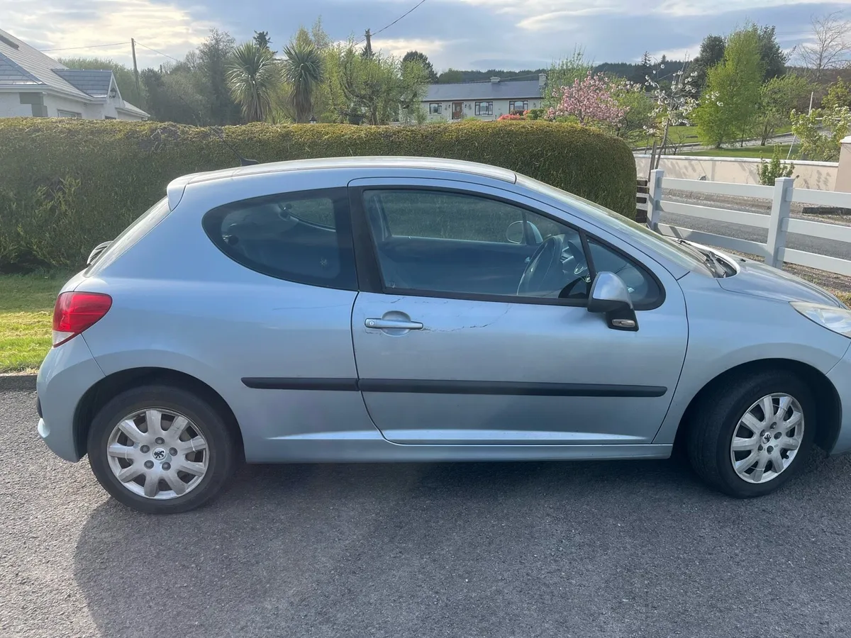 Peugeot 207 2011 1.4 diesel - Image 2