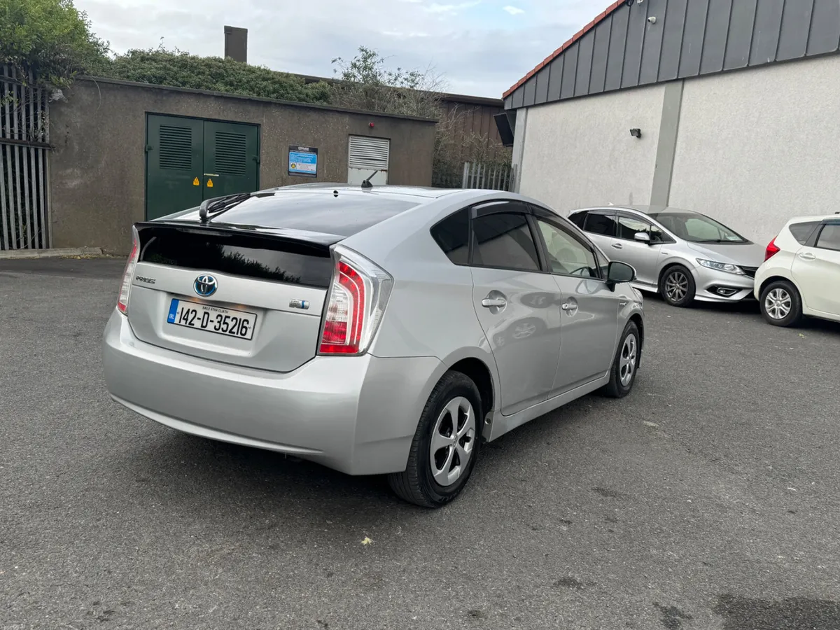 Toyota Prius 2014 Hybrid Automatic - Image 5