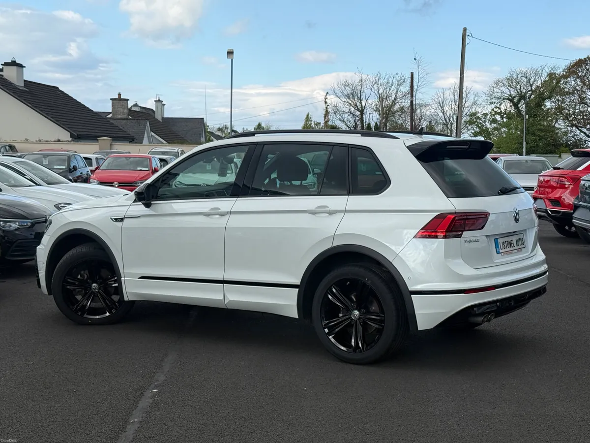 182 VW TIGUAN R-LINE BLACK EDITION 4WD 2.0 DIESEL - Image 3