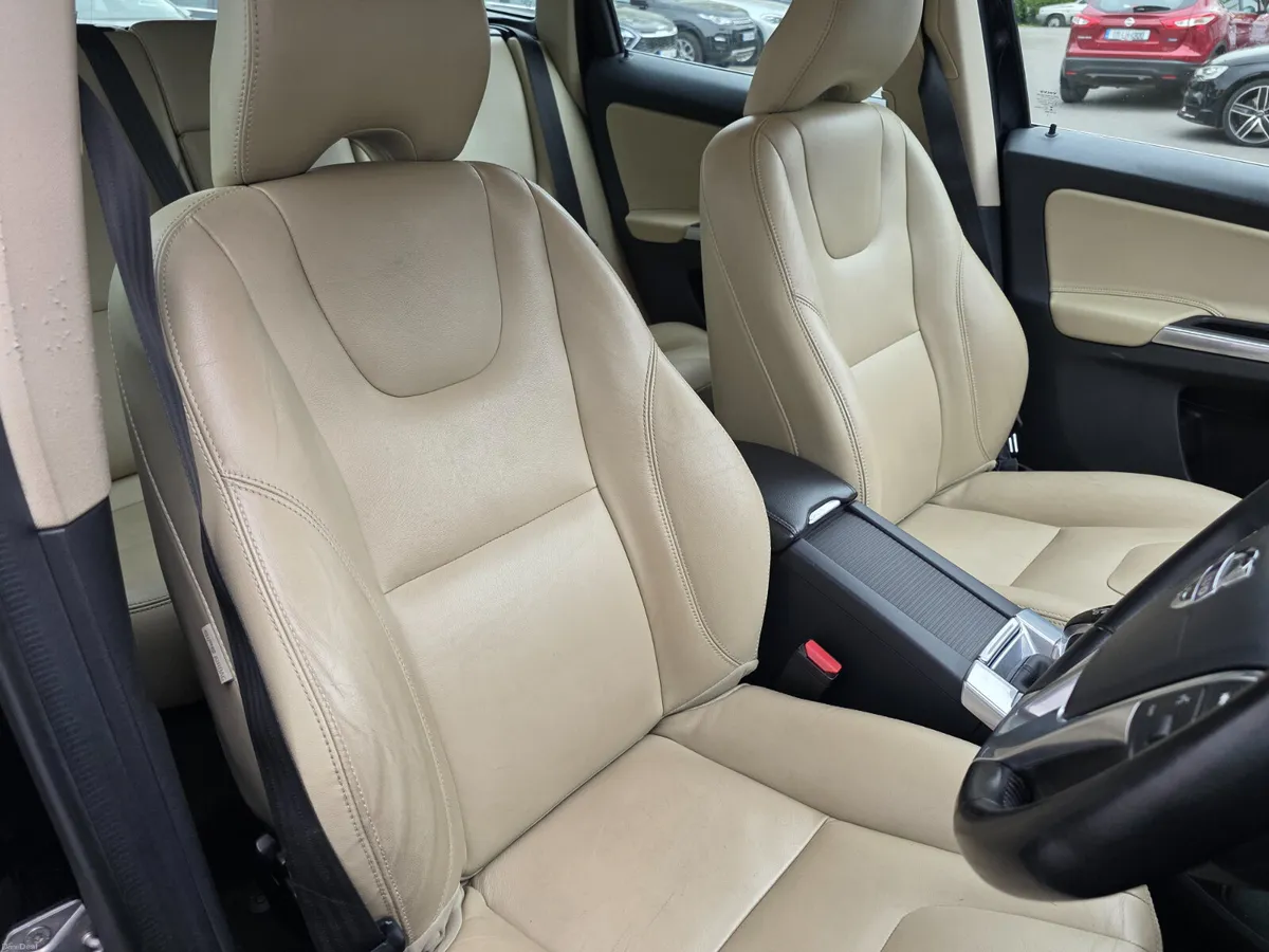 2016 Volvo XC60 2.0 D4 SE AUTOMATIC // NEW NCT - Image 4