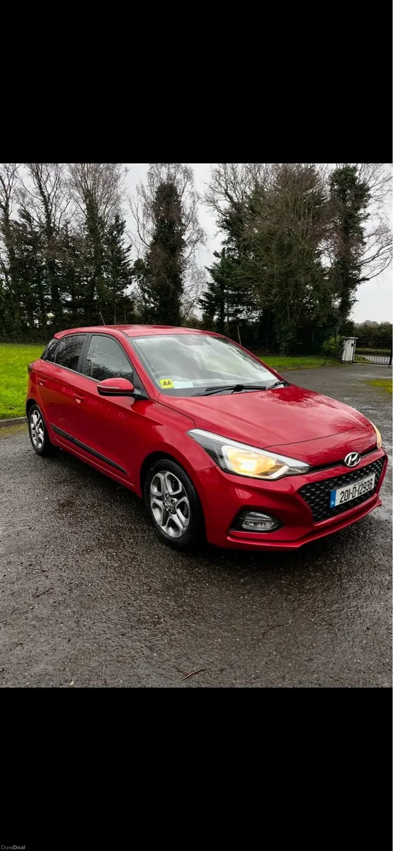 HYUNDAI 120 DELUXE PLUS 5DR - Image 1