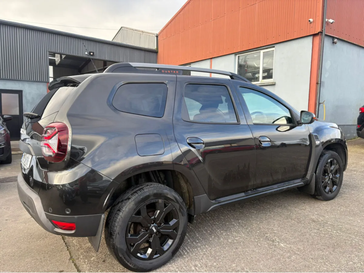Dacia Duster EXTREME SE BLUE DCI 115 - Image 2